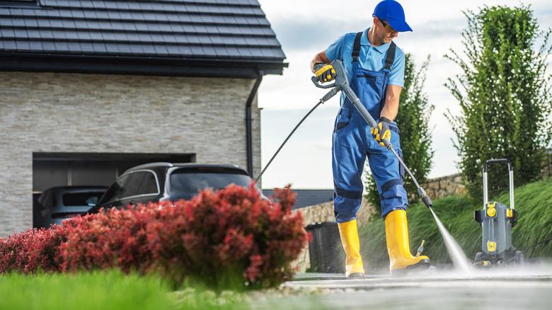Pressure Washer Injuries- Hidden Dangers and Safety Tips